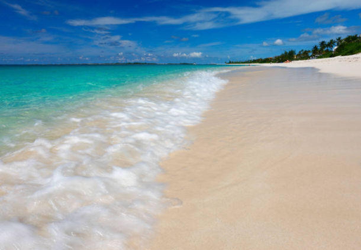 Courtyard By Marriott Nassau Downtown/Junkanoo Beach Екстериор снимка
